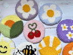 Sous-verres de voiture perforés lot de 2 – Abeille, soleil, cactus, marguerite – 7 cm