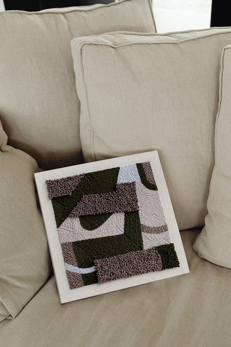 Suspension murale perforée en textile géométrique beige et marron, tapisserie contemporaine
