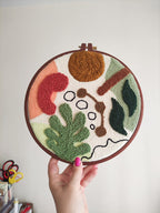 Suspension murale bohème en macramé avec motifs botaniques abstraits, 25 x 25 cm, fil de coton