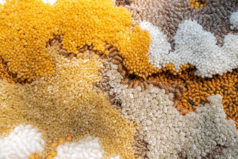 Broderie au poinçon « Conte d'automne » | Art textile texturé | Broderie artisanale