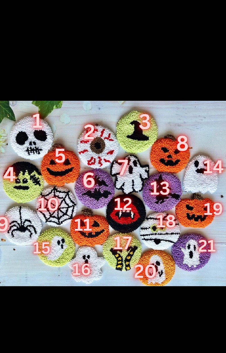Lot de 2 Sous-verres de Voiture Halloween en Plastique Perforé, Forme de Voiture, 7 cm