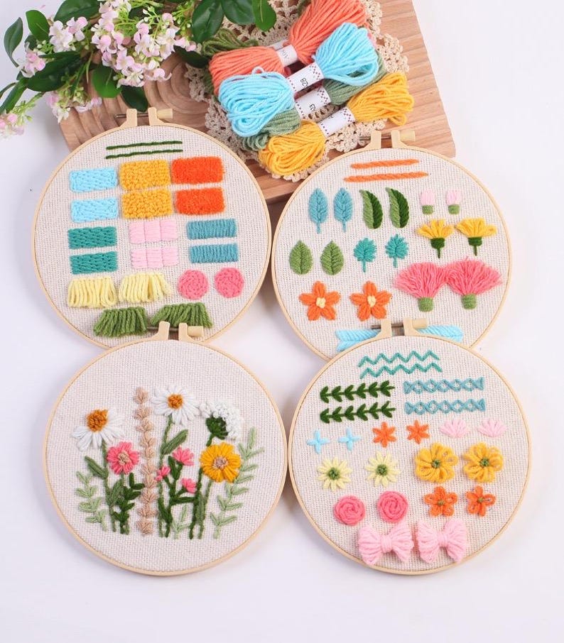 Kit de démarrage pour perforatrices avec cercle à broder 20 cm, 3 ou 4 toiles de lin imprimées, aiguille en bois et fils de coton inclus