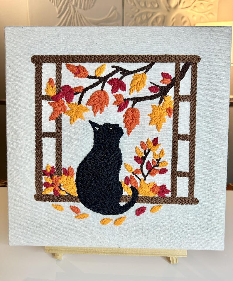 Punch Needle Art Mural 30x30 cm - Chat Noir à la Fenêtre - Broderie Textile Fait Main