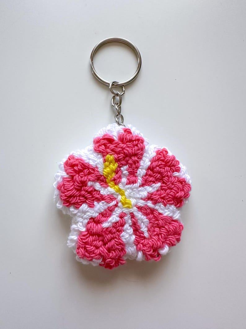 Porte-clés Punch Needle Coton 5,5 cm – Accessoire Sac Été Coquillage – 9 Designs Citron, Soleil, Tortue